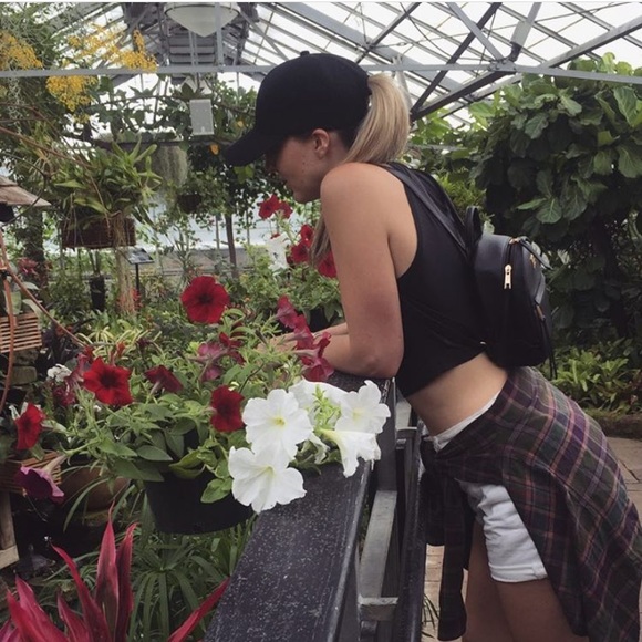 Meet your Posher, Samantha - Picture 6 of 6